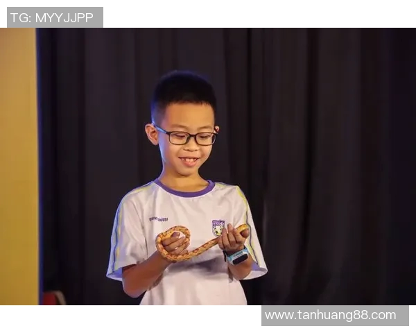 足球球星品尝中国美食体验揭秘带你走进他们的味蕾世界